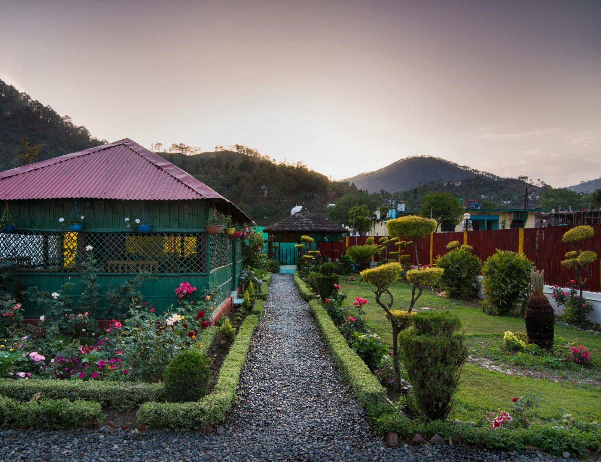 Ivy The Boutique Hotel Near Neem Karoli Temple Nainital Dış mekan fotoğraf