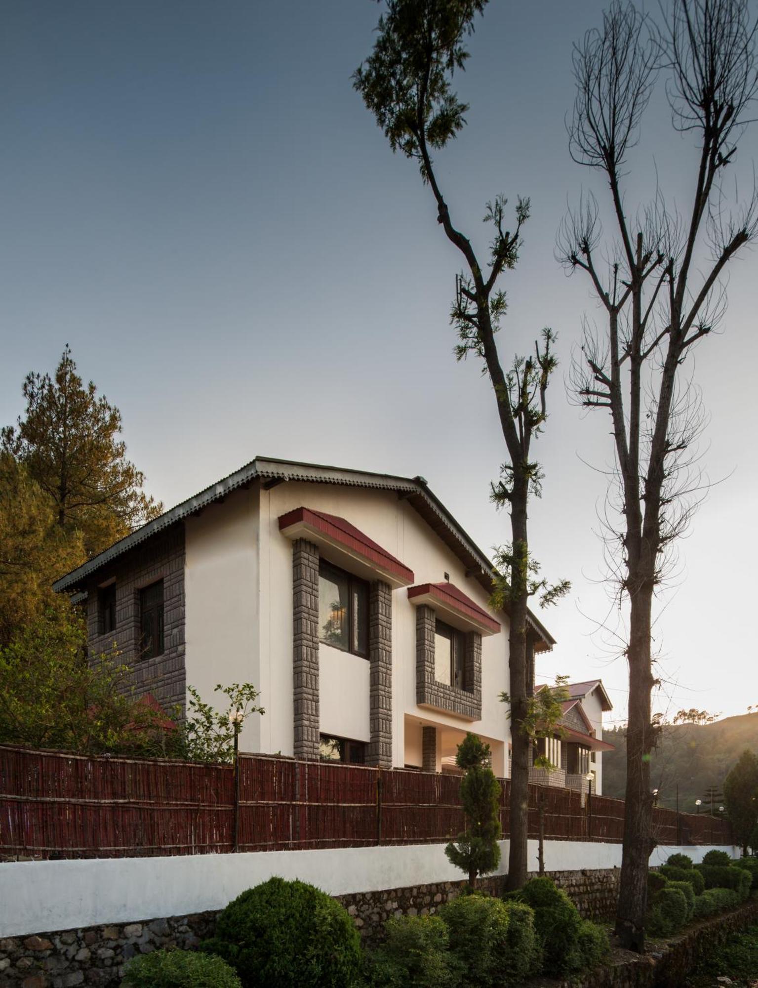 Ivy The Boutique Hotel Near Neem Karoli Temple Nainital Dış mekan fotoğraf